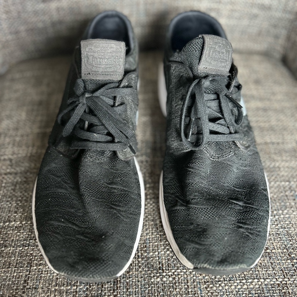 Black Men's Stefan Janoski Sneakers